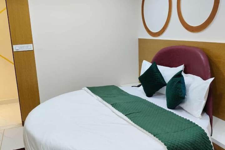 Room 5 of 29