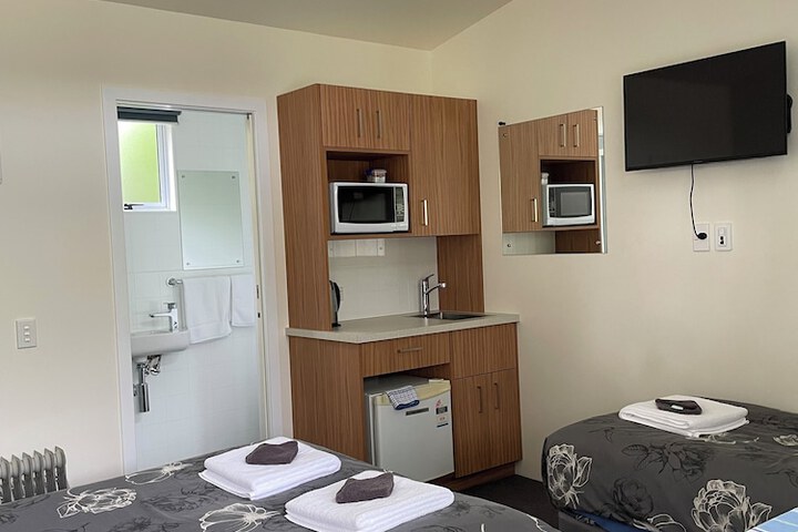 Room 2 of 47