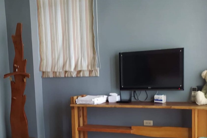 Room 10 of 23