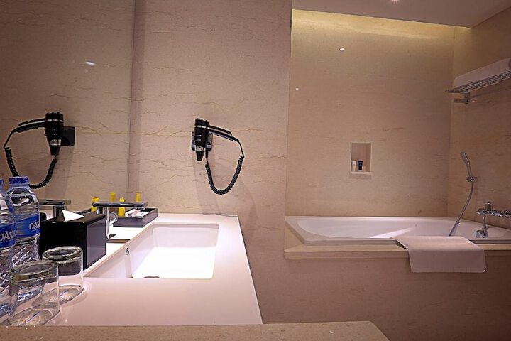 Room 21 of 52