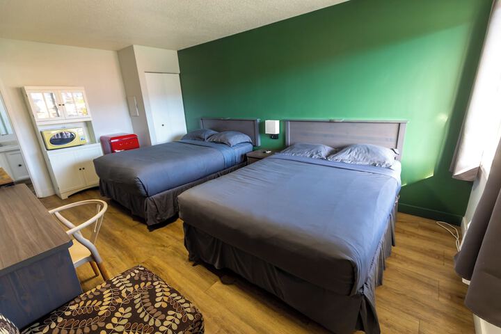 Room 5 of 14
