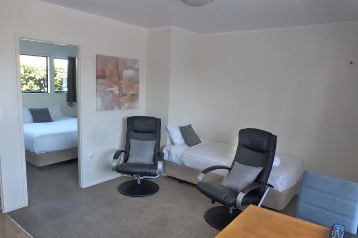 Room 14 of 86