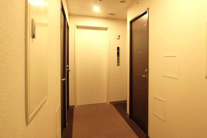 Ballroom/Hall 16 of 20