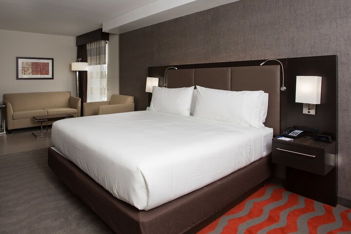 Suite 2 Queen Beds (4 of 9)