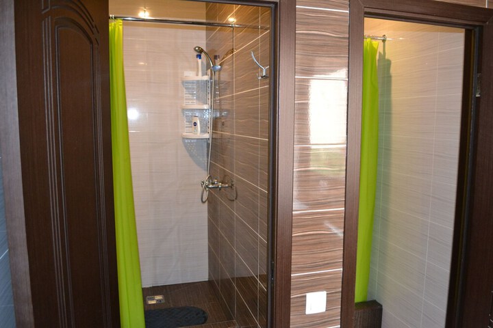 Room 20 of 33