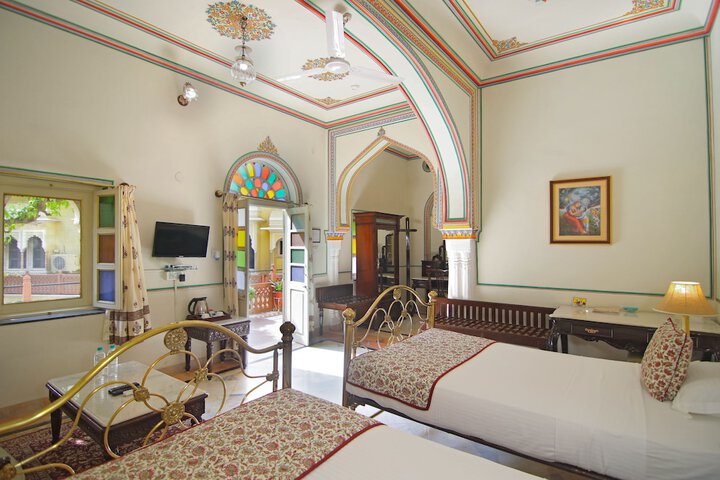 Room 15 of 70