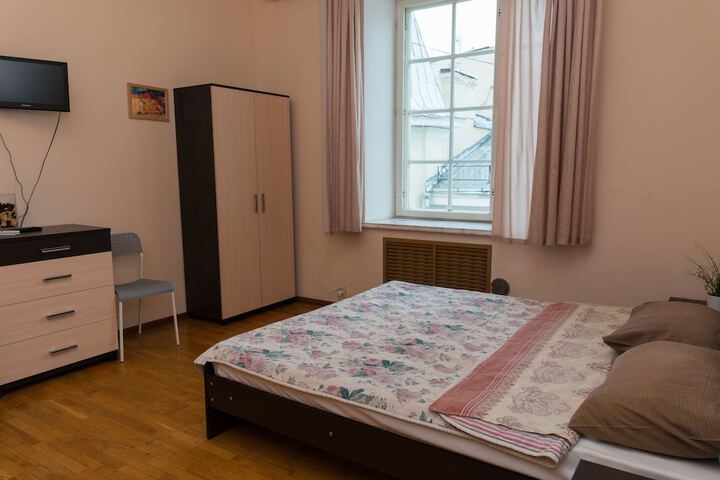 Room 13 of 53