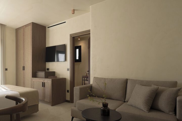 Room 21 of 252