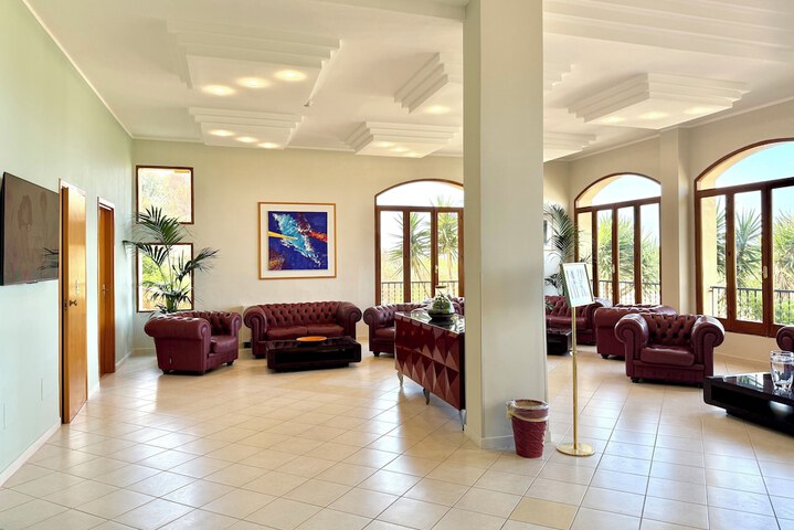 Hotel Interior 140 of 184