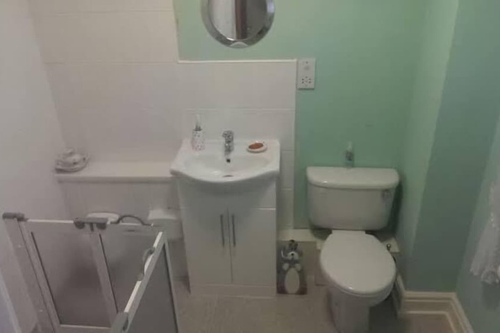 Room 5 of 19