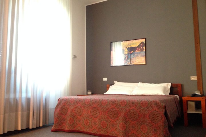 Room 8 of 23