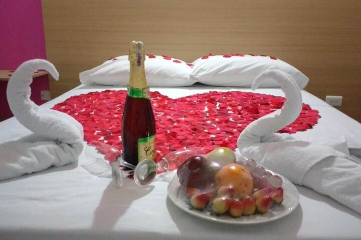 Room 2 of 20