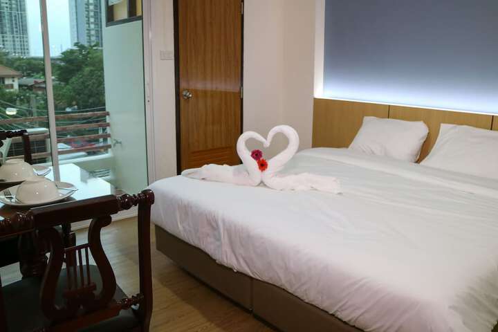 Room 21 of 40