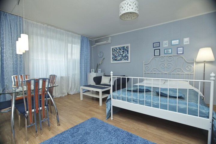 Room 5 of 164