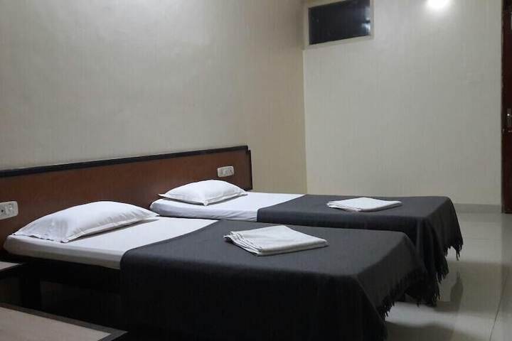 Room 17 of 41
