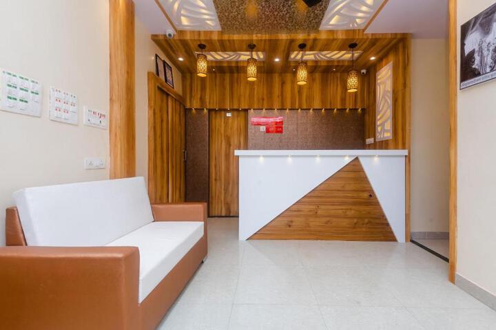 Hotel Sun City Near Saifee Hospital & HN Reliance Hospital