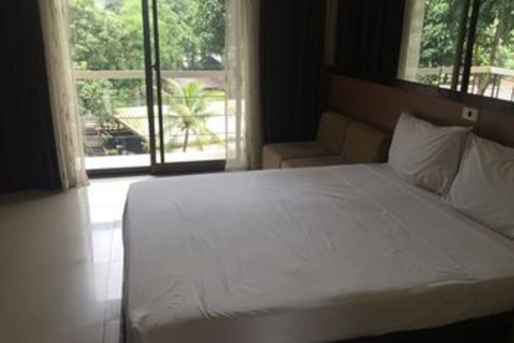 Room 15 of 24
