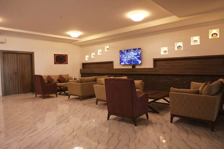Business Center 9 of 14