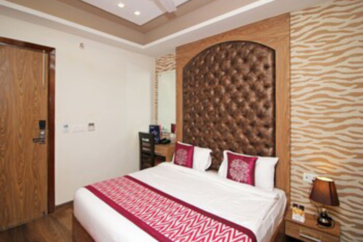 Room 17 of 23