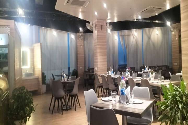 Dining 76 of 125