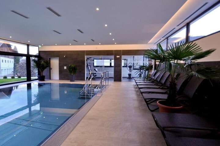 Pool 8 of 12