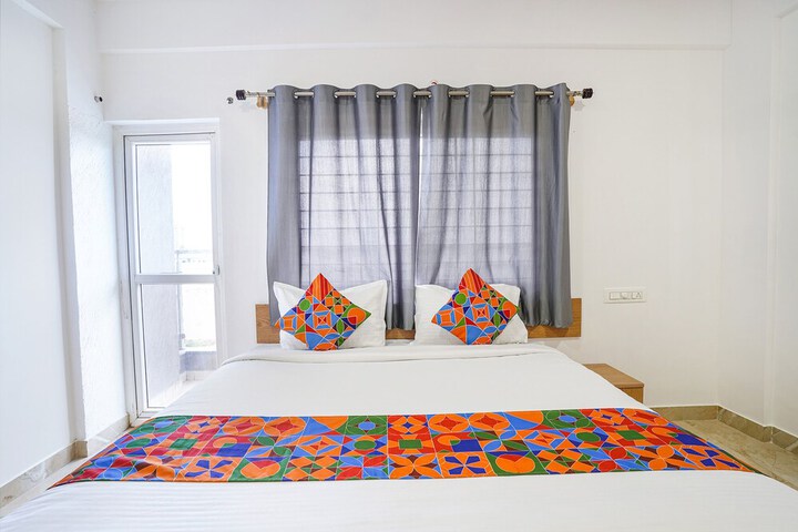 Room 28 of 41