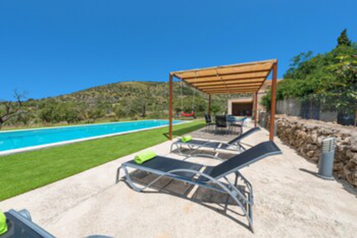 Pool 56 of 80