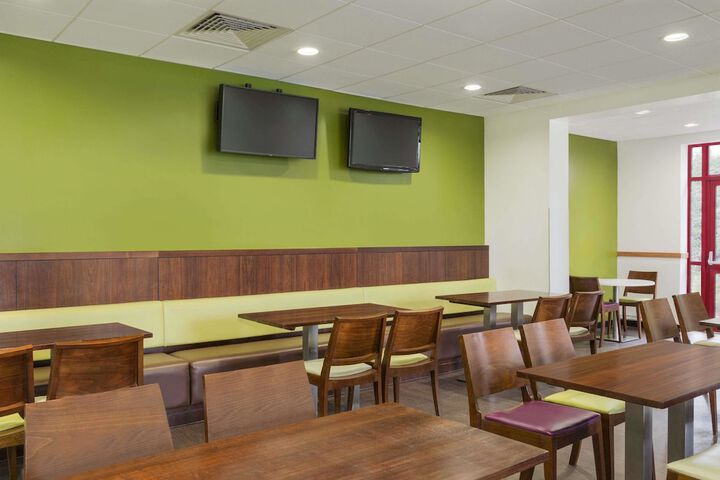 Dining Photos