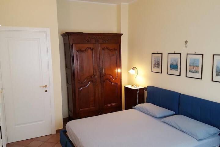 Room 5 of 34