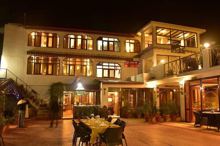 Hotel 32 of 42