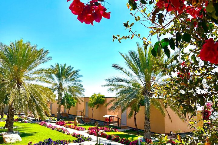 Hotel Exterior 48 of 60