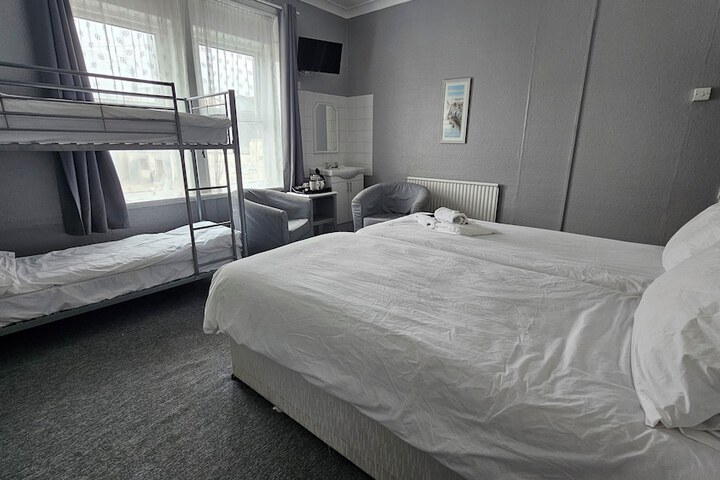 Room 49 of 51