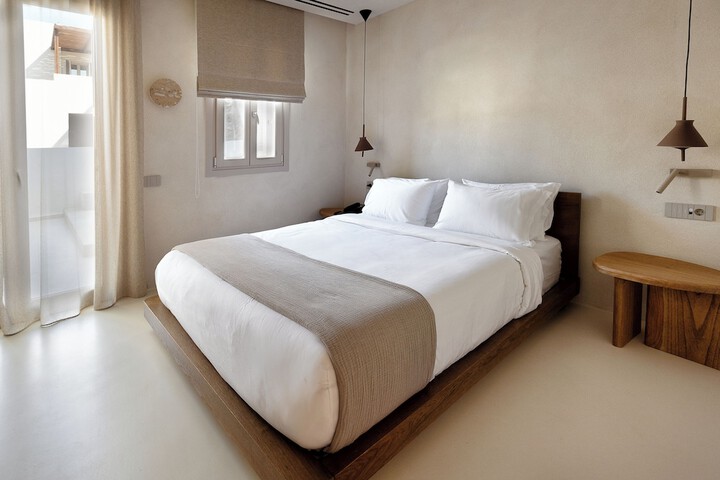 Room 16 of 45