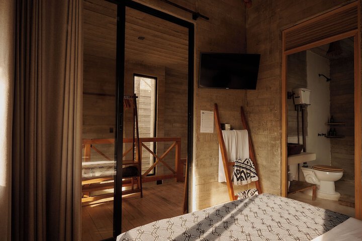 Room 56 of 80