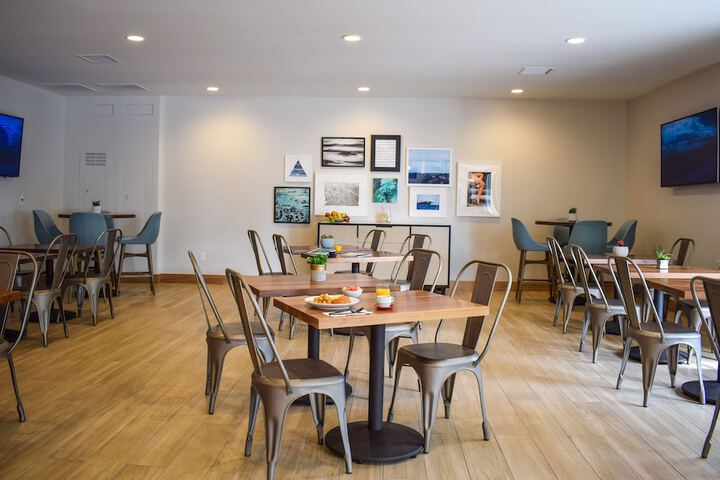 Breakfast area