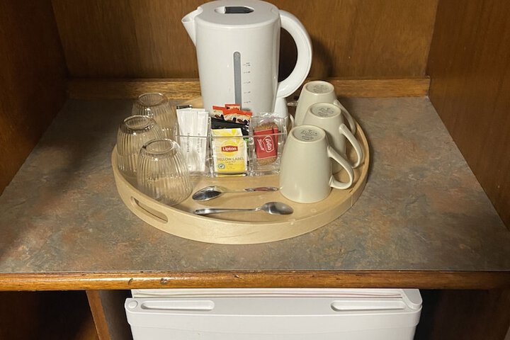 Breakfast/Coffee Service 21 of 38