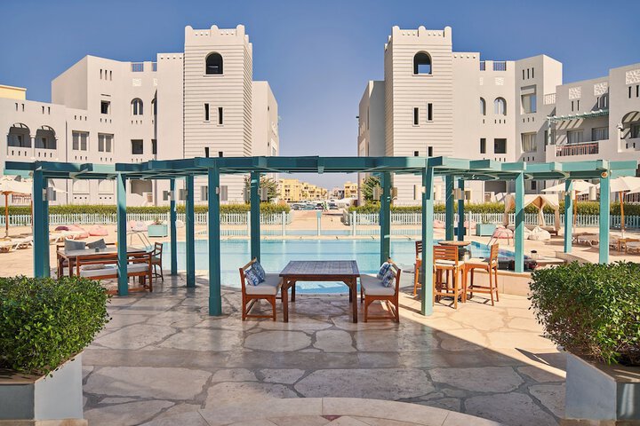 Pool Hotel
