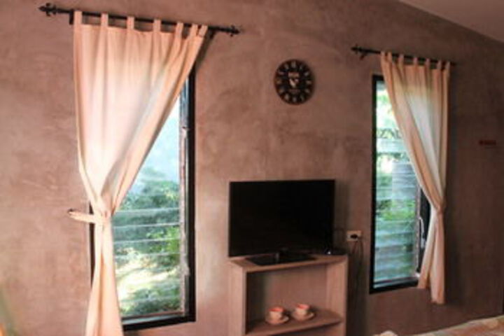 Room 16 of 36