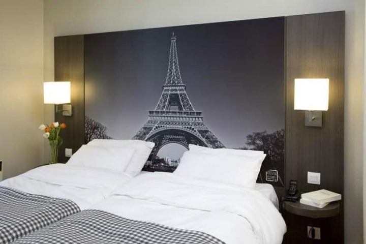 Room 8 of 24