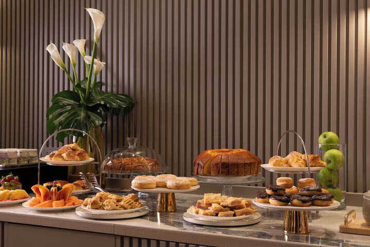 Breakfast/Coffee Service 75 of 76