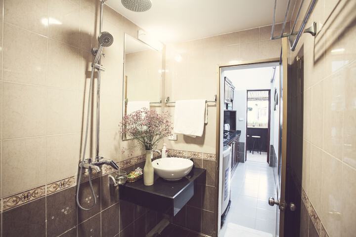 Room 16 of 20