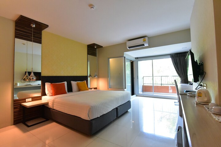 Room 14 of 49
