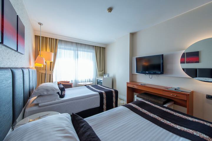 Room 5 of 23