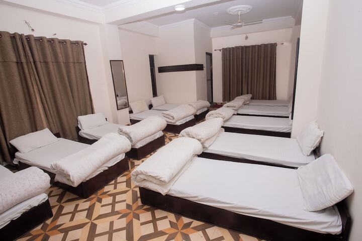 Room 26 of 39