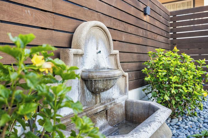 Hotel Exterior 147 of 198