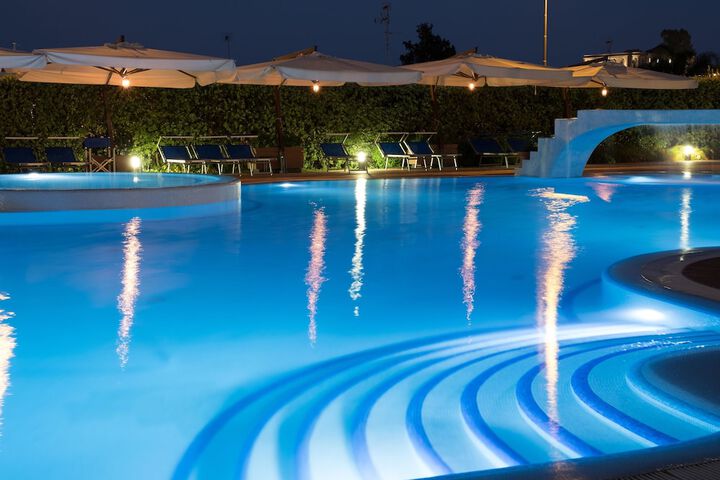 Pool 48 of 95
