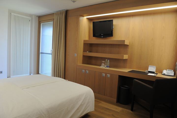 Room 20 of 68