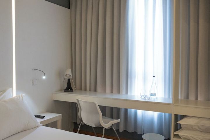 Room 30 of 69