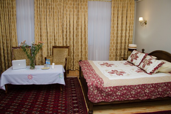 Room 19 of 46