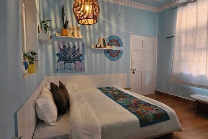 Room 48 of 63